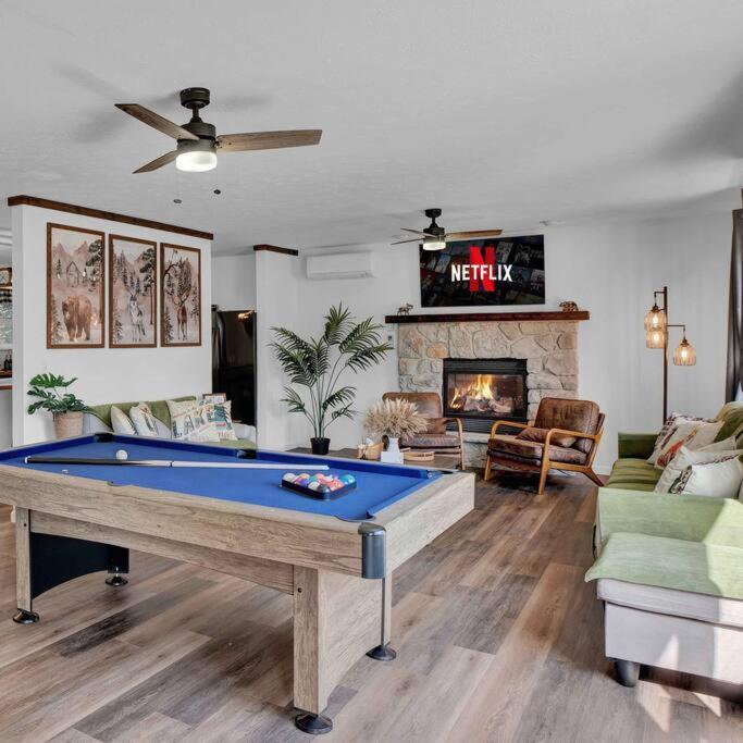 Pool Table - Game - Spacious In Poconos Apartment Pocono Summit